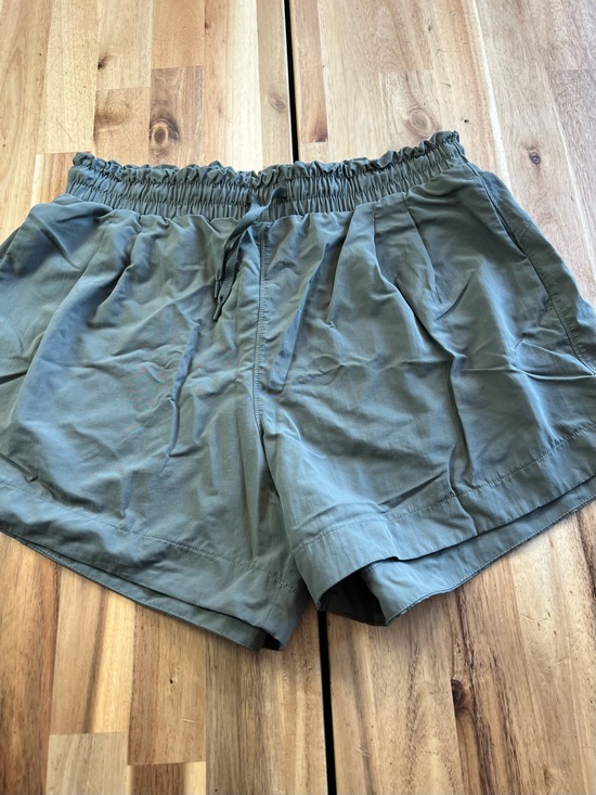all in motion Pants - All in Motion Women’s Olive Green Athletic Running Shorts Size Medium